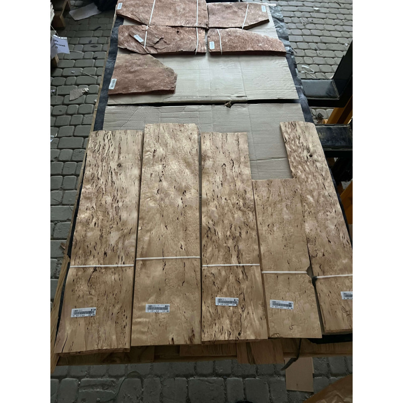 Шпон струганий Classic Veneer береза карельська капова тангентал АВ