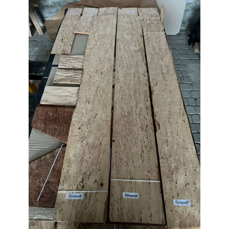 Шпон струганий Classic Veneer береза карельська капова тангентал АВ