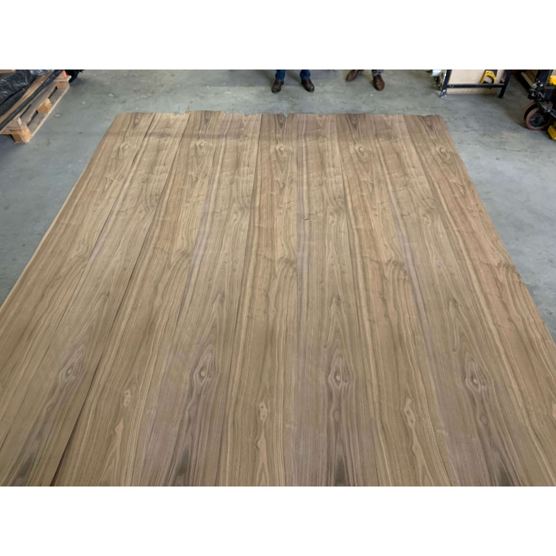 Шпон струганий Classic Veneer горіх американський rough cut радіал АВ 2850+ мм