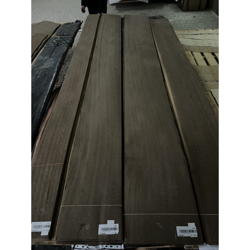 Шпон струганий Classic Veneer венге радіал А 2850+ мм